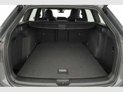 VW Golf Variant 2.0 TSI 150 kW 4Motion R-Line (2026) - Photo 11