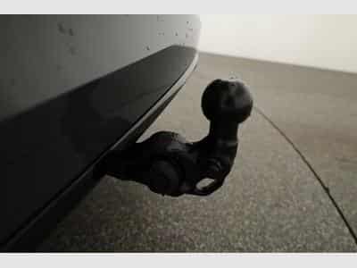 VW Golf Variant 2.0 TSI 150 kW 4Motion R-Line (2026) - Photo 14