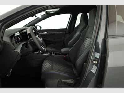 VW Golf Variant 2.0 TSI 150 kW 4Motion R-Line (2026) - Photo 9