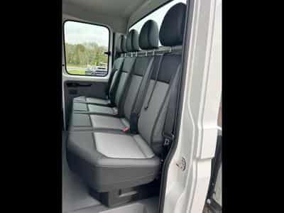 VW Crafter 35 2.0 TDI (2025) - Photo 15
