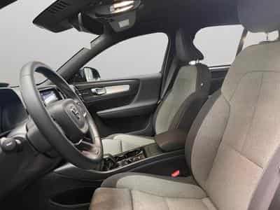 Volvo XC40 B3 Plus Dark / Essence (2025) - Photo 10
