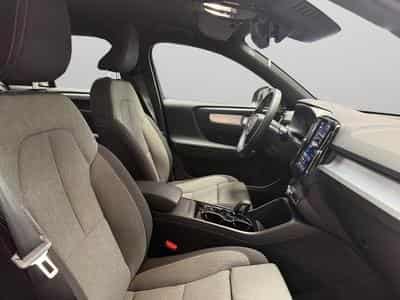 Volvo XC40 B3 Plus Dark / Essence (2025) - Photo 15