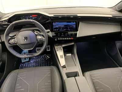 Peugeot 308 NOUVELLE Hybrid 145 e-DCS6 GT (2026) - Photo 13