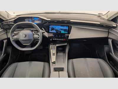 Peugeot 308 Hybrid 145 e-DCS6 Allure (2025) - Photo 13