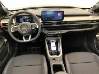 Jeep Avenger 1.2 Turbo T3 110 ch e-Hybrid BVR6 Summit (2026) - Foto 14