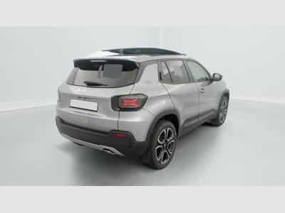 Jeep Avenger 1.2 Turbo T3 110 ch e-Hybrid BVR6 Summit (2026) - Foto 7