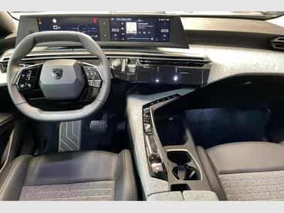 Peugeot 3008 Hybrid 145 e-DCS6 Allure (2025) - Photo 13