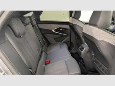Peugeot 3008 Hybrid 145 e-DCS6 GT (2025) - Photo 10
