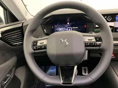 DS Automobiles DS4 Hybride 145 e-DCT6 Etoile - Alcantara (2025) - Photo 14