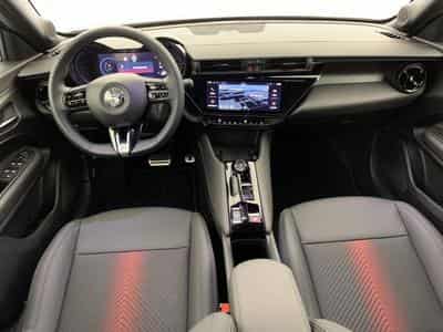 Alfa-Romeo Junior 1.2 Ibrida 145 ch e-DCT6 Ti (2026) - Photo 14
