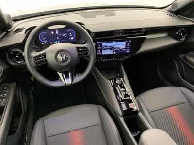Alfa-Romeo Junior 1.2 Ibrida 145 ch e-DCT6 Ti (2026) - Photo 15