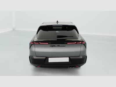 Alfa-Romeo Junior 1.2 Ibrida 145 ch e-DCT6 Ti (2026) - Photo 6