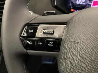 DS Automobiles DS4 Hybride 145 e-DCT6 Etoile - Alcantara (2025) - Photo 15
