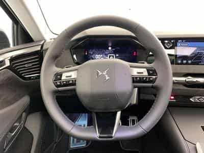 DS Automobiles DS4 Hybride 145 e-DCT6 Etoile - Alcantara (2025) - Photo 14
