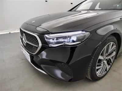 Mercedes E 200 E 200 Business AUTO NAVI 10" / FULL LED / PDC AV+AR / JA17" (2024) - Photo 15