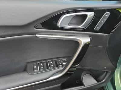 Kia Ceed GT Line 1.5T 160 DCT (2025) - Foto 14