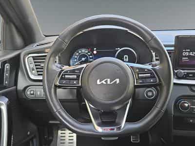 Kia Ceed GT Line 1.5T 160 DCT (2025) - Foto 9
