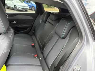 Peugeot 308 1.5 BLUEHDI 130 ALLURE EAT8 (2025) - Photo 14
