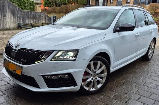Skoda Octavia RS245 (2017) - Foto 2