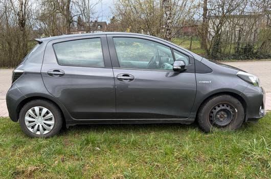 Toyota Yaris (2012) - Photo 1