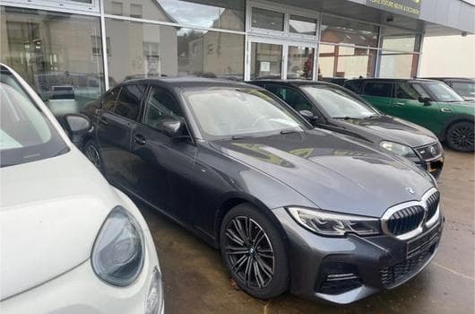 BMW 320 320 3 Limousine 320 d xDrive M Sport (2019) - Foto 12