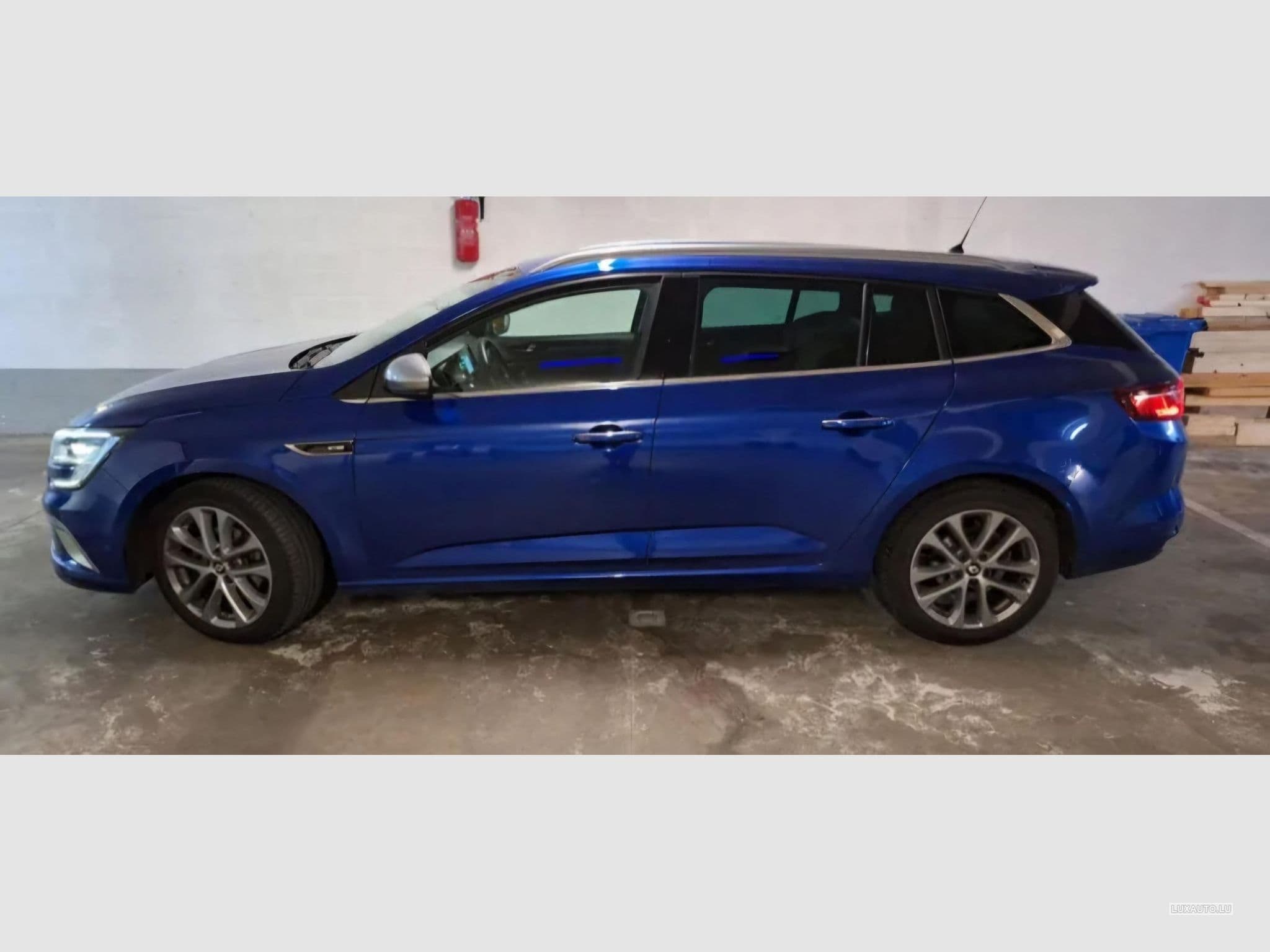 Renault Megane 1.5 DCI 115CV BLUE GT LINE (2019) - Foto 4
