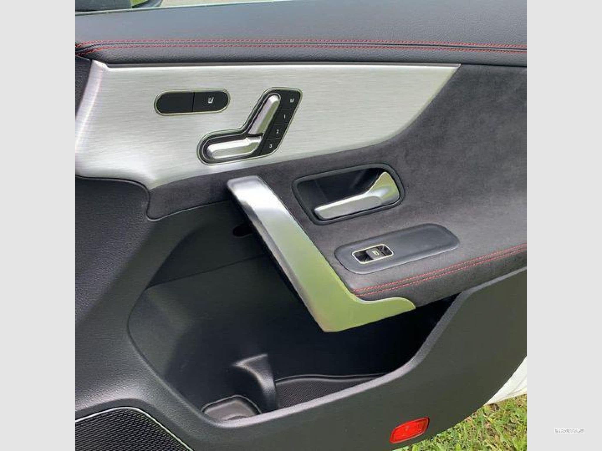 Mercedes CLA 45 AMG Shooting Brake 45 S AMG 4Matic 8G-DCT (2020) - Foto 6