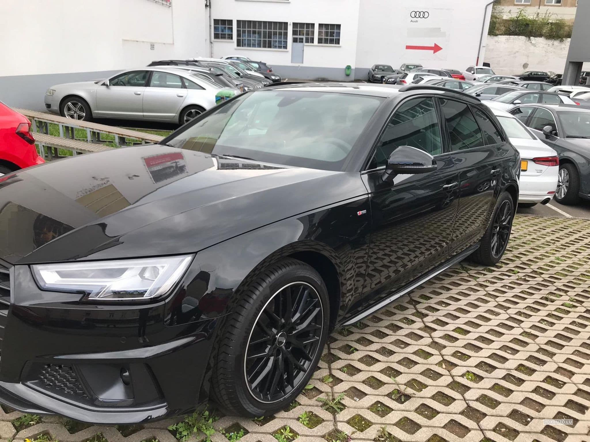 Audi A4 Avant 2.0 Tdi 150 S-Tronic (2019) - Foto 1