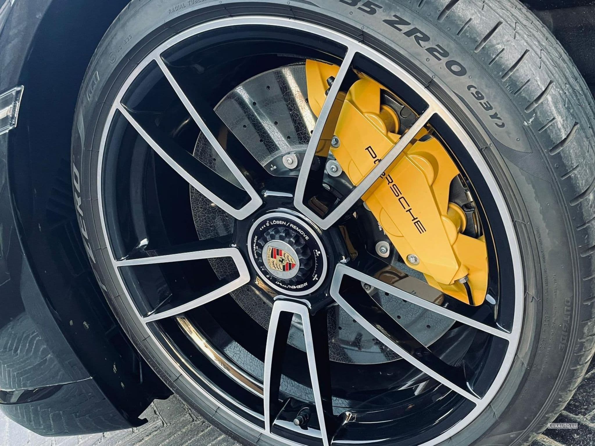 Porsche 911 Cabriolet 3.8 Turbo S PDK (2022) - Photo 14