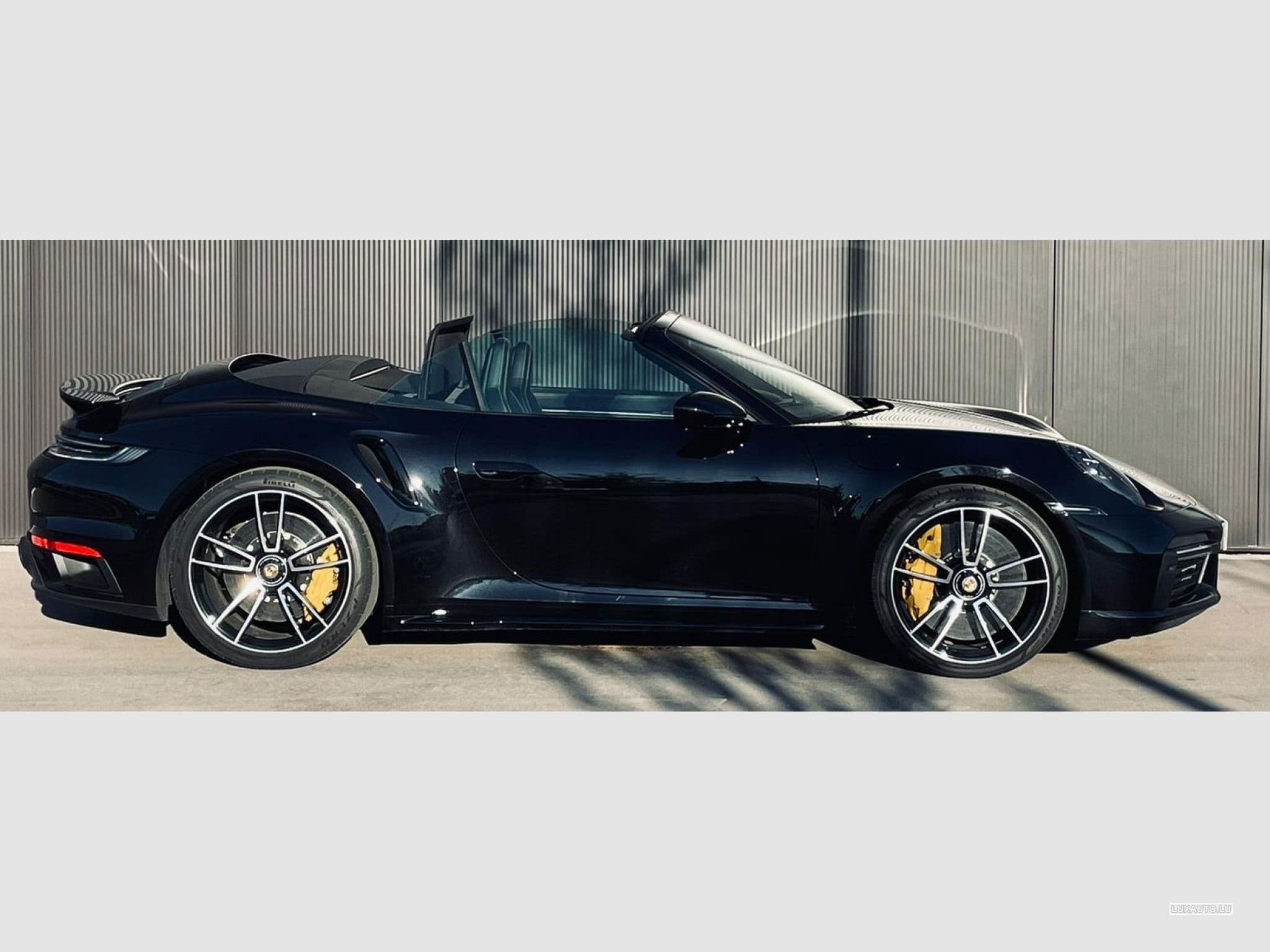 Porsche 911 Cabriolet 3.8 Turbo S PDK (2022) - Photo 3