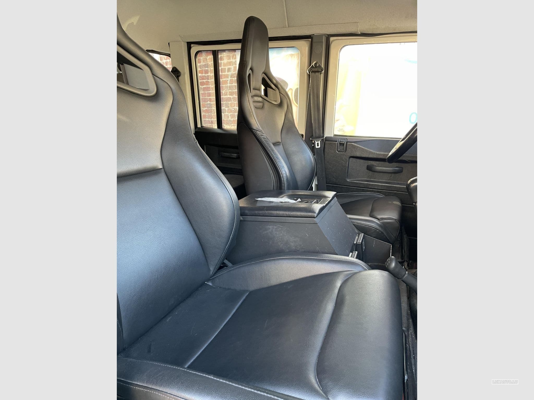 Land-Rover Defender (2010) - Foto 8