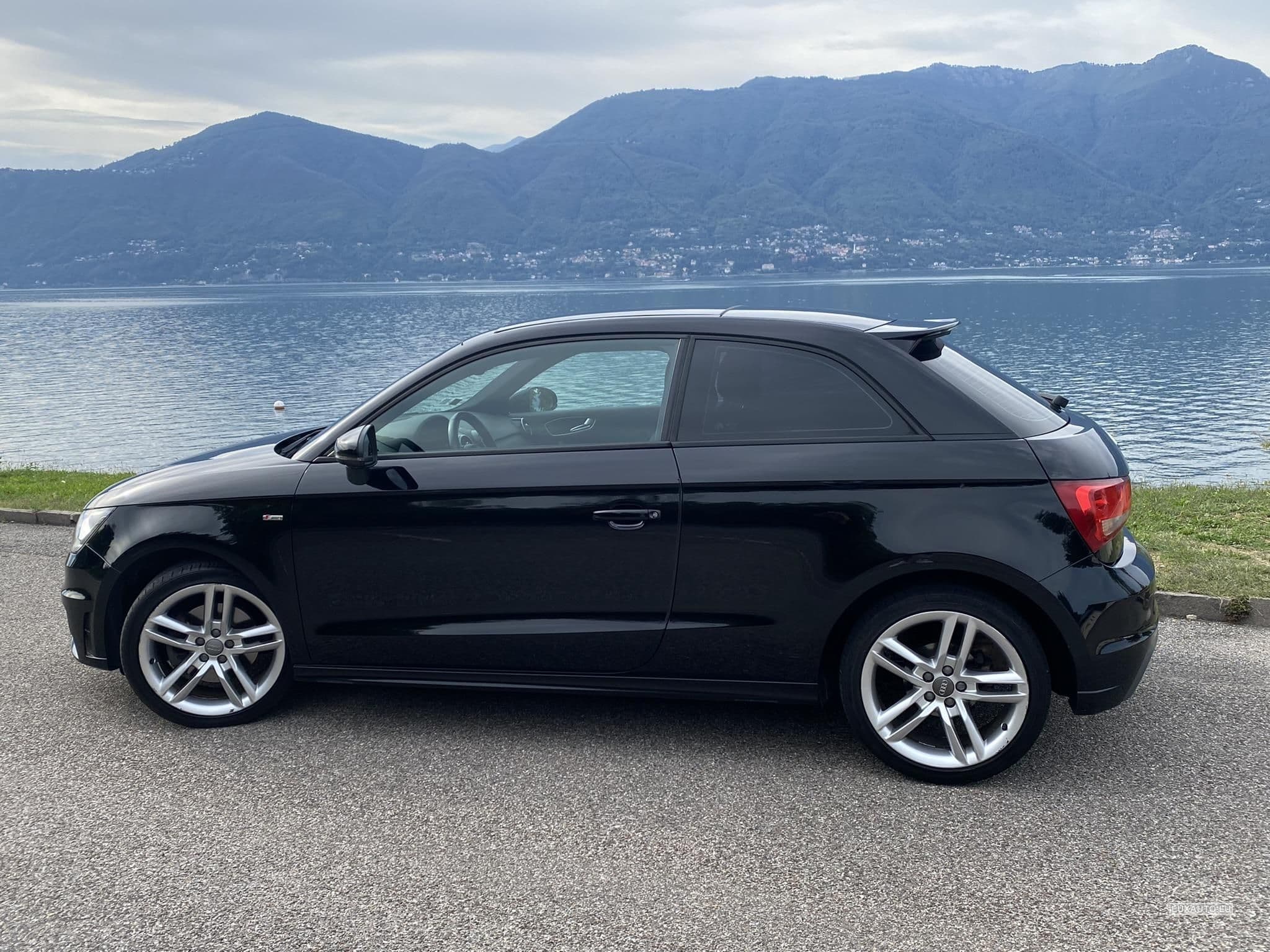 Audi A1 1.4 TFSI 185 Ambition Luxe S tronic (2011) - Foto 2