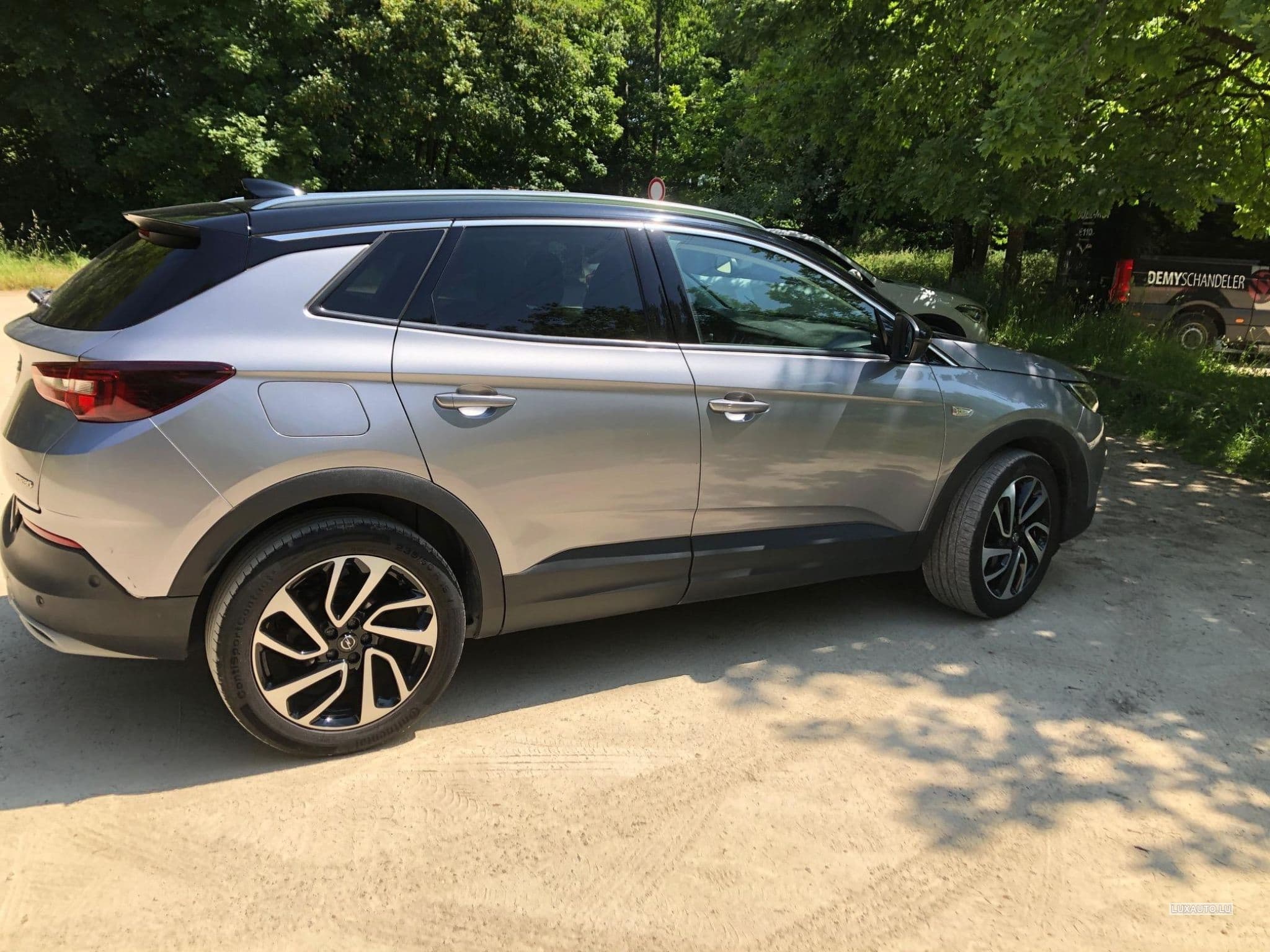 Opel Grandland X Innovation 1.2 Turbo ECOTEC Manuelle 6 Start/Stop 130 ch (2018) - Foto 3