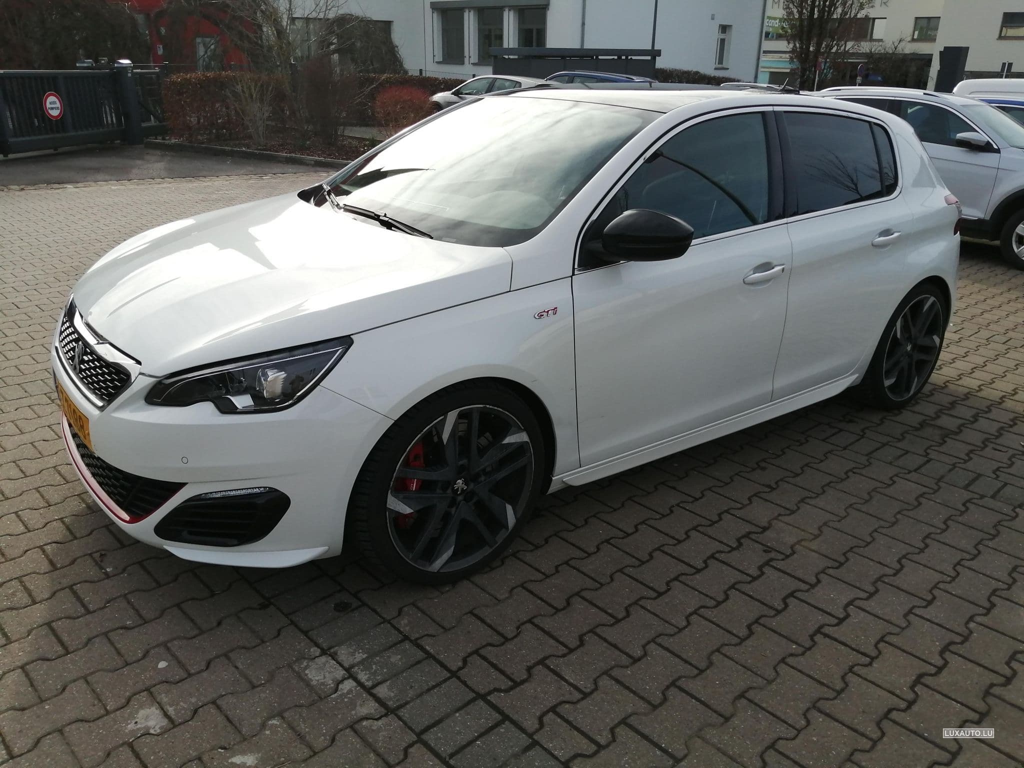 Peugeot 308 GTI 272CV (2016) - Foto 2