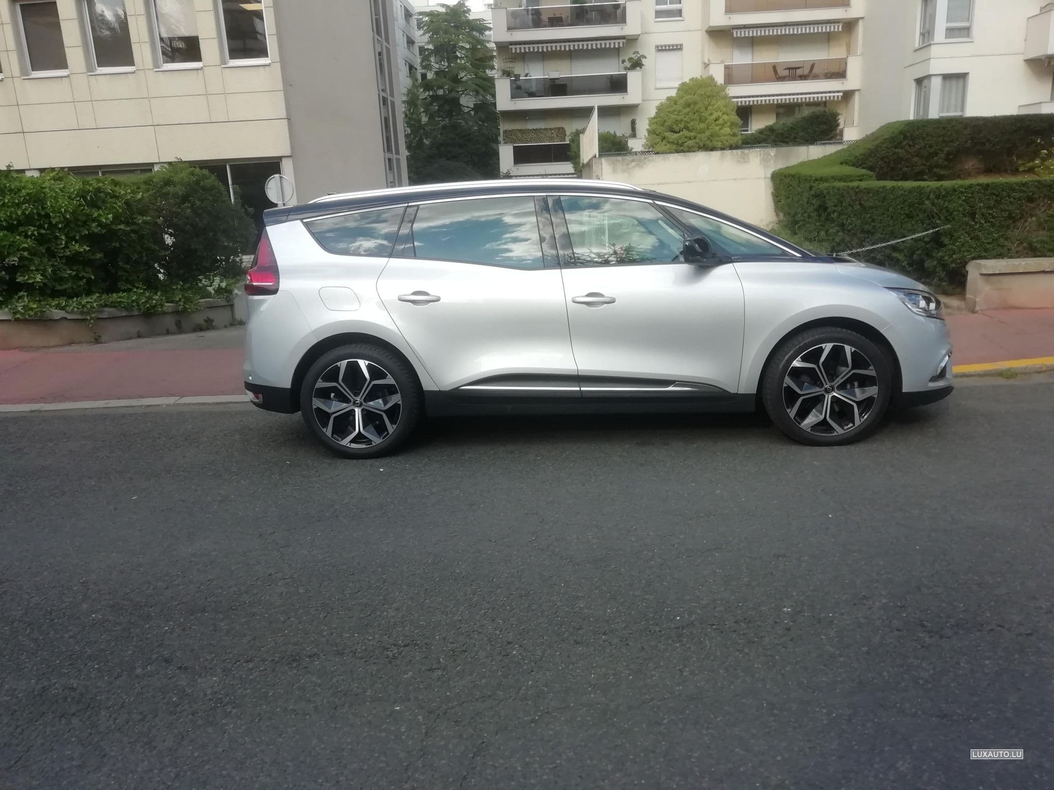 Renault Grand Scenic Intens (2021) - Foto 10