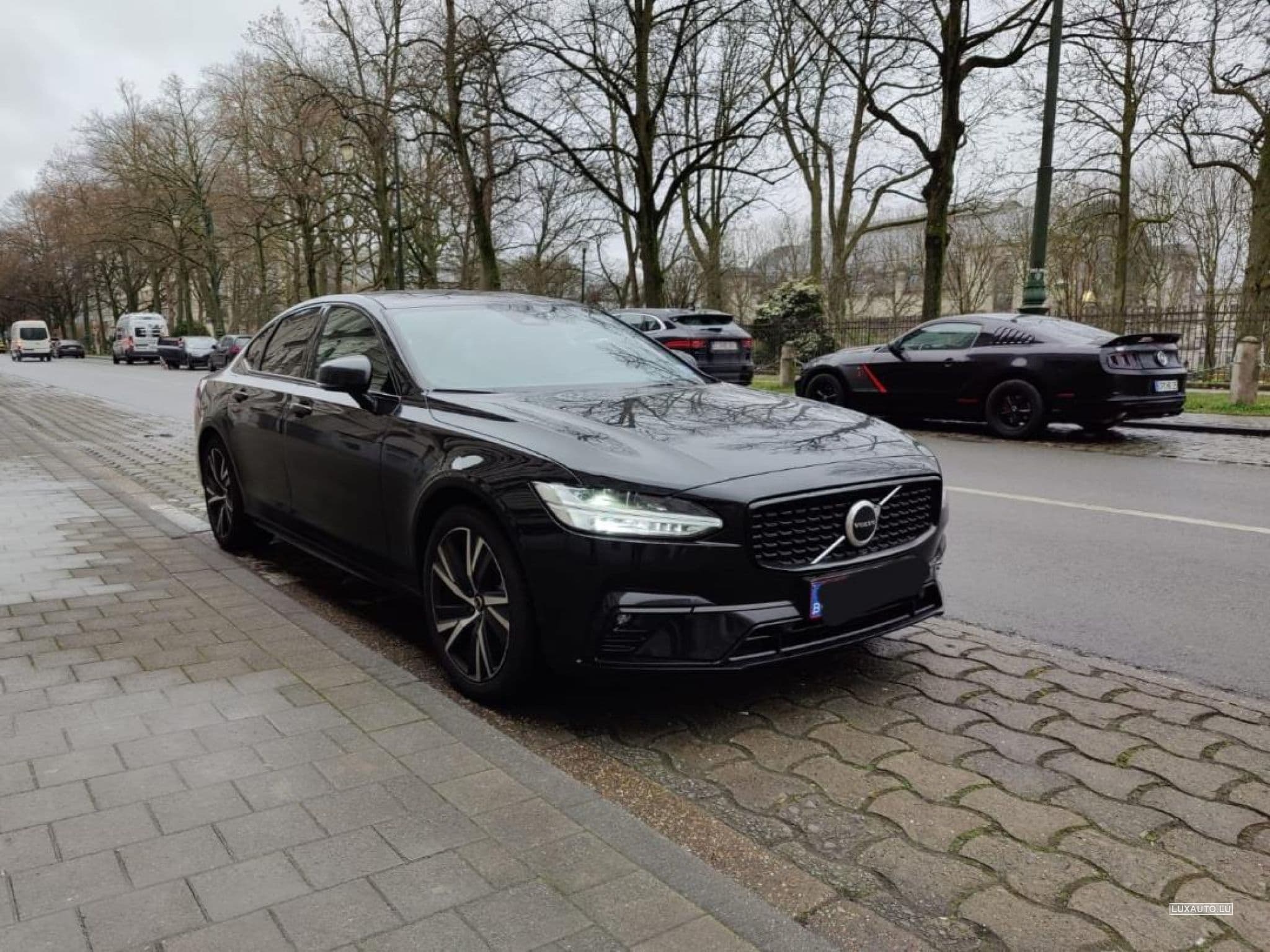 Volvo S90 2022 R-Design, B4 Mild Hybrid, 197 HP, Automatic (2022) - Foto 2