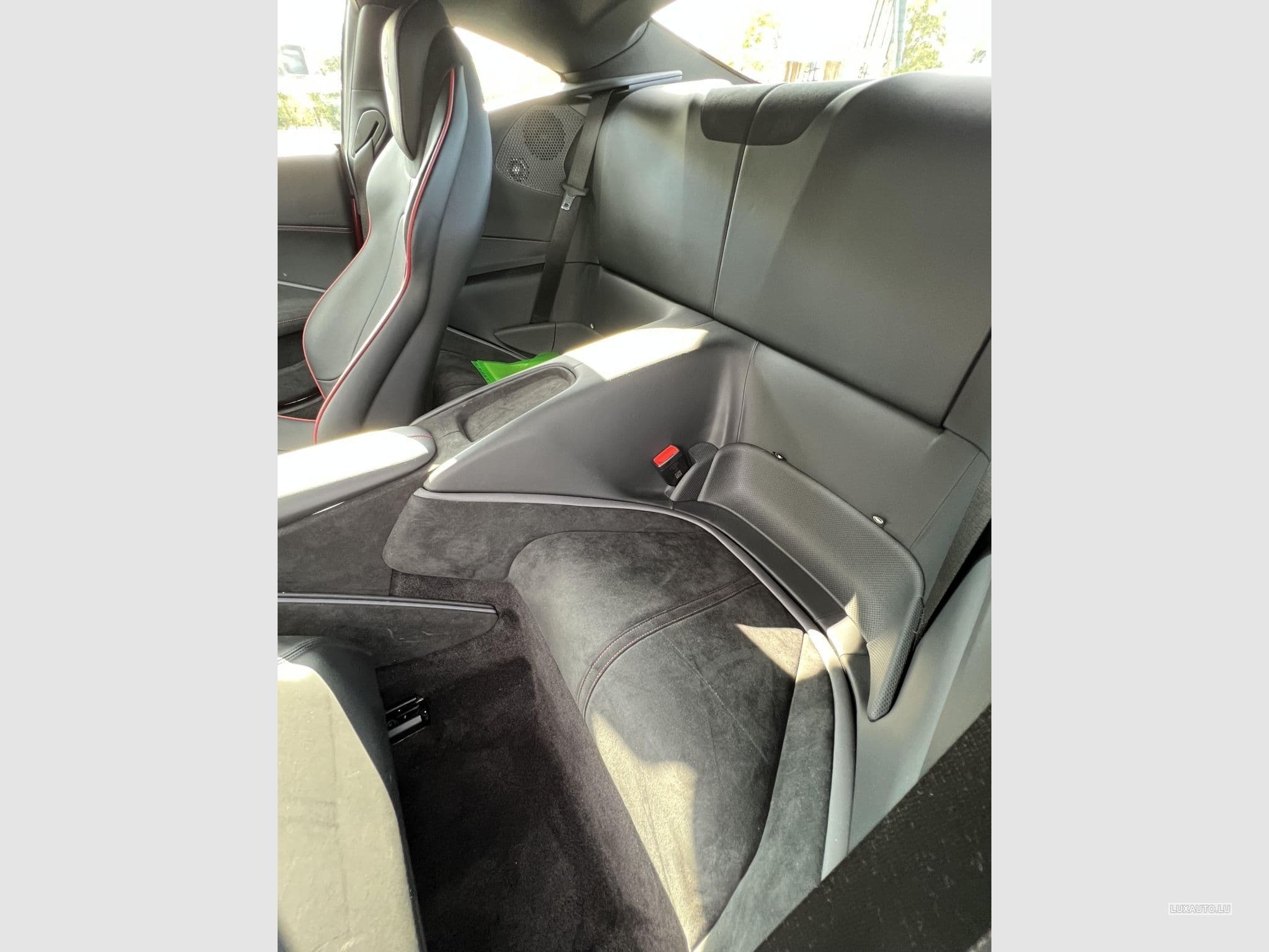 Ferrari Roma (2021) - Foto 8