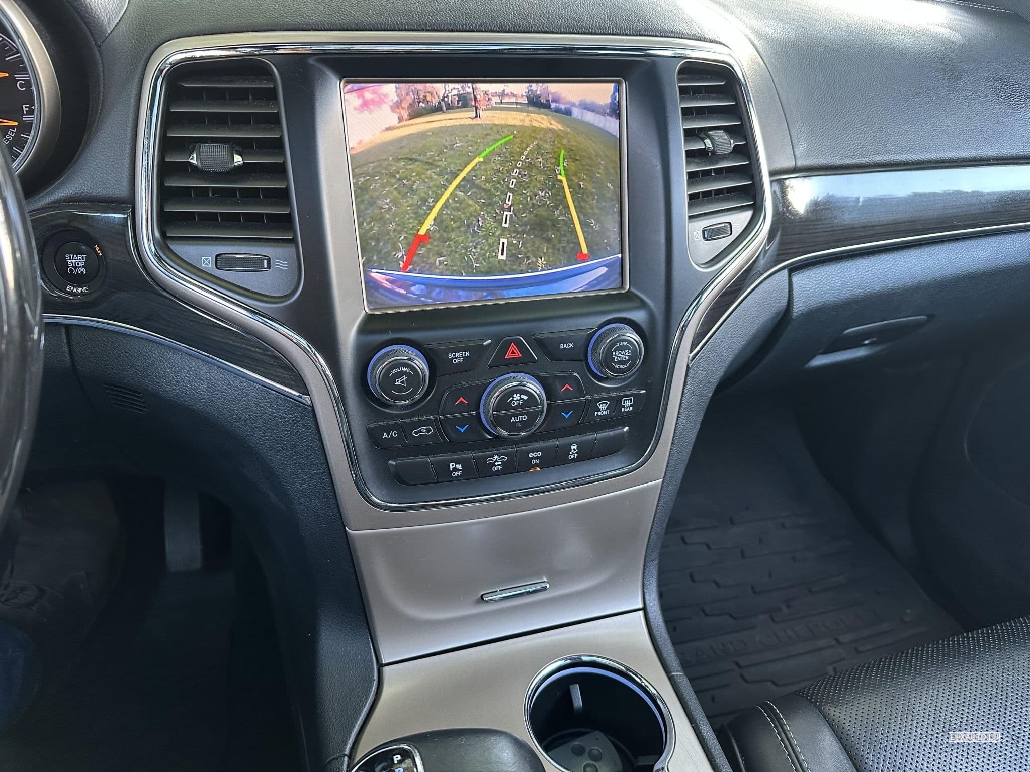 Jeep Cherokee Overland V6 3.0 D (2015) - Photo 6