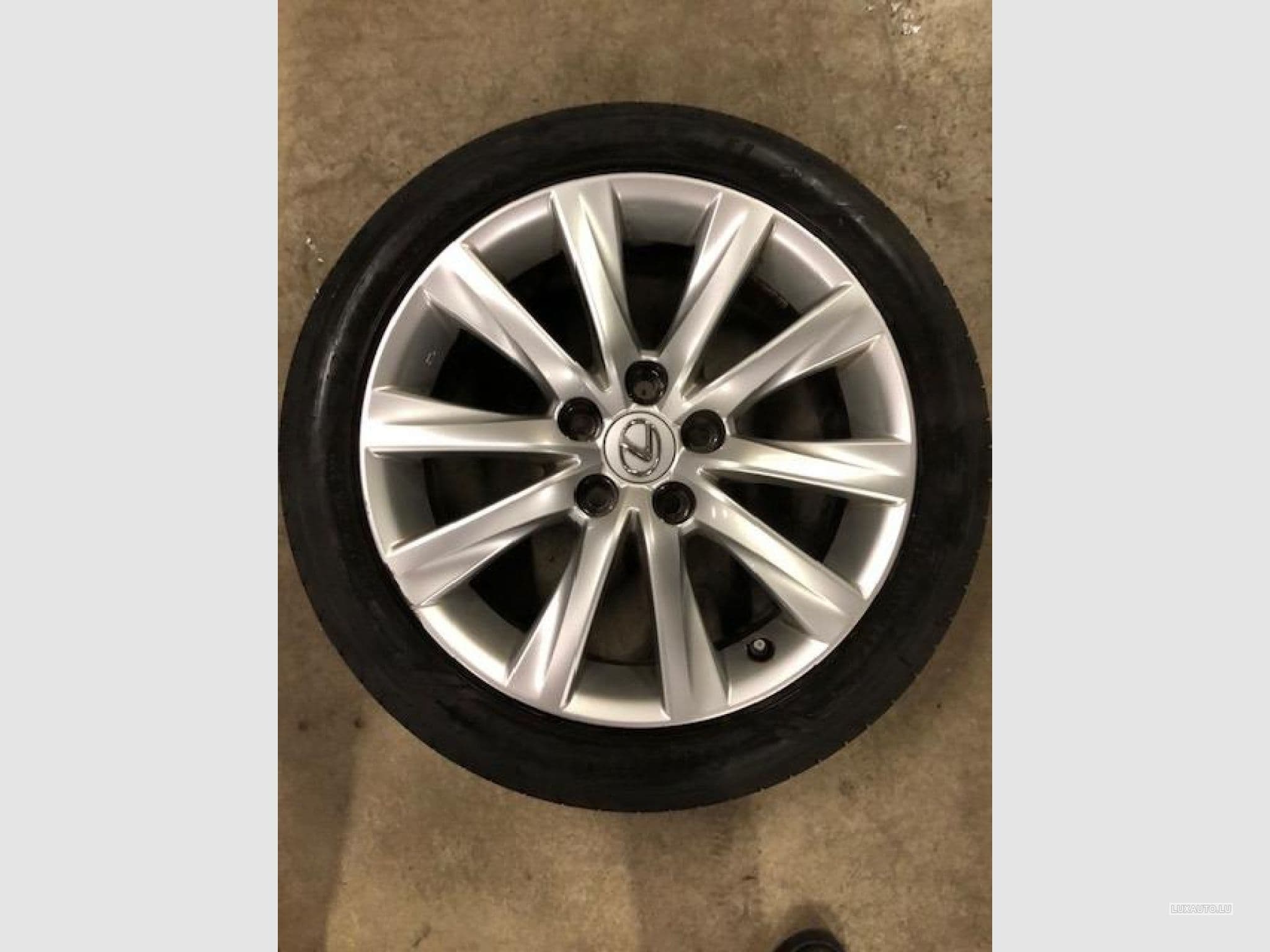 Lexus IS IS300 h Privilege LI (2015) - Photo 5