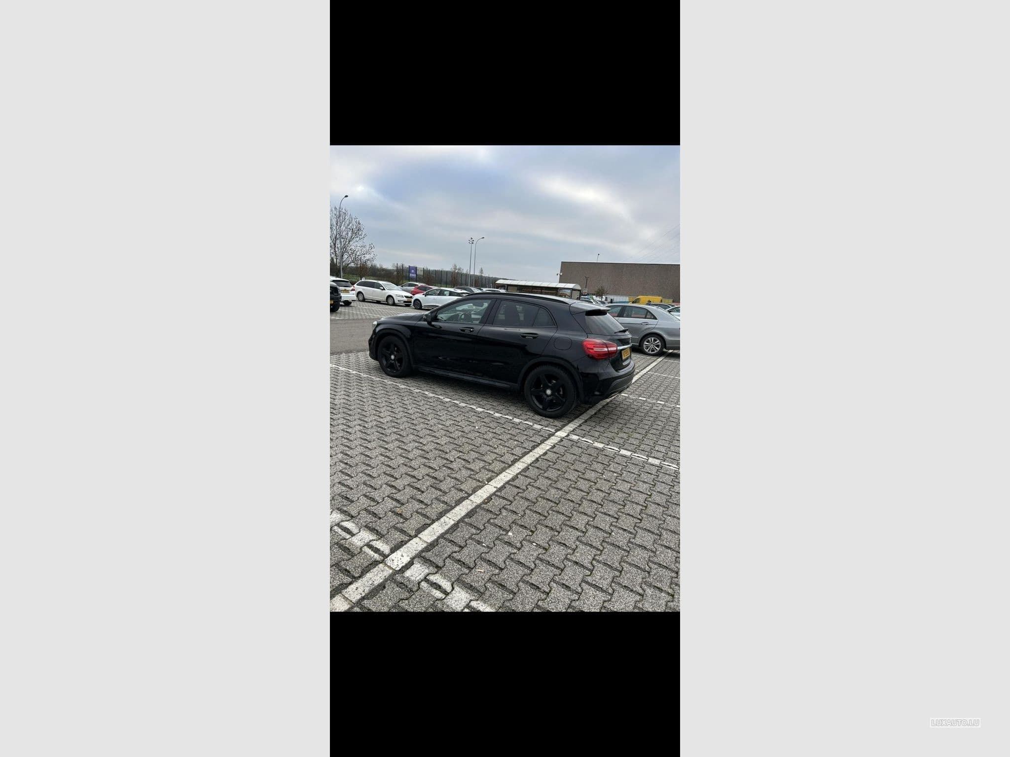 Mercedes GLA 200 Sport pack AMG (2017) - Foto 4