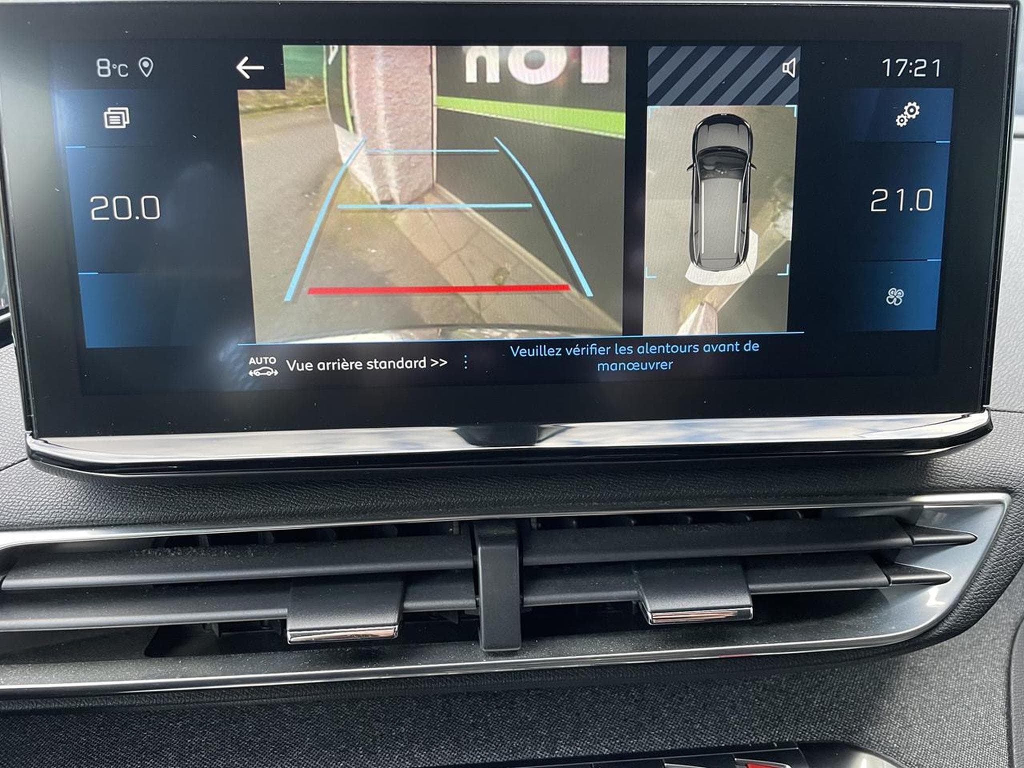 Peugeot 5008 1.5 BLUEHDI 130 ALLURE I-COCKPIT GPS 7PL (2021) - Photo 4