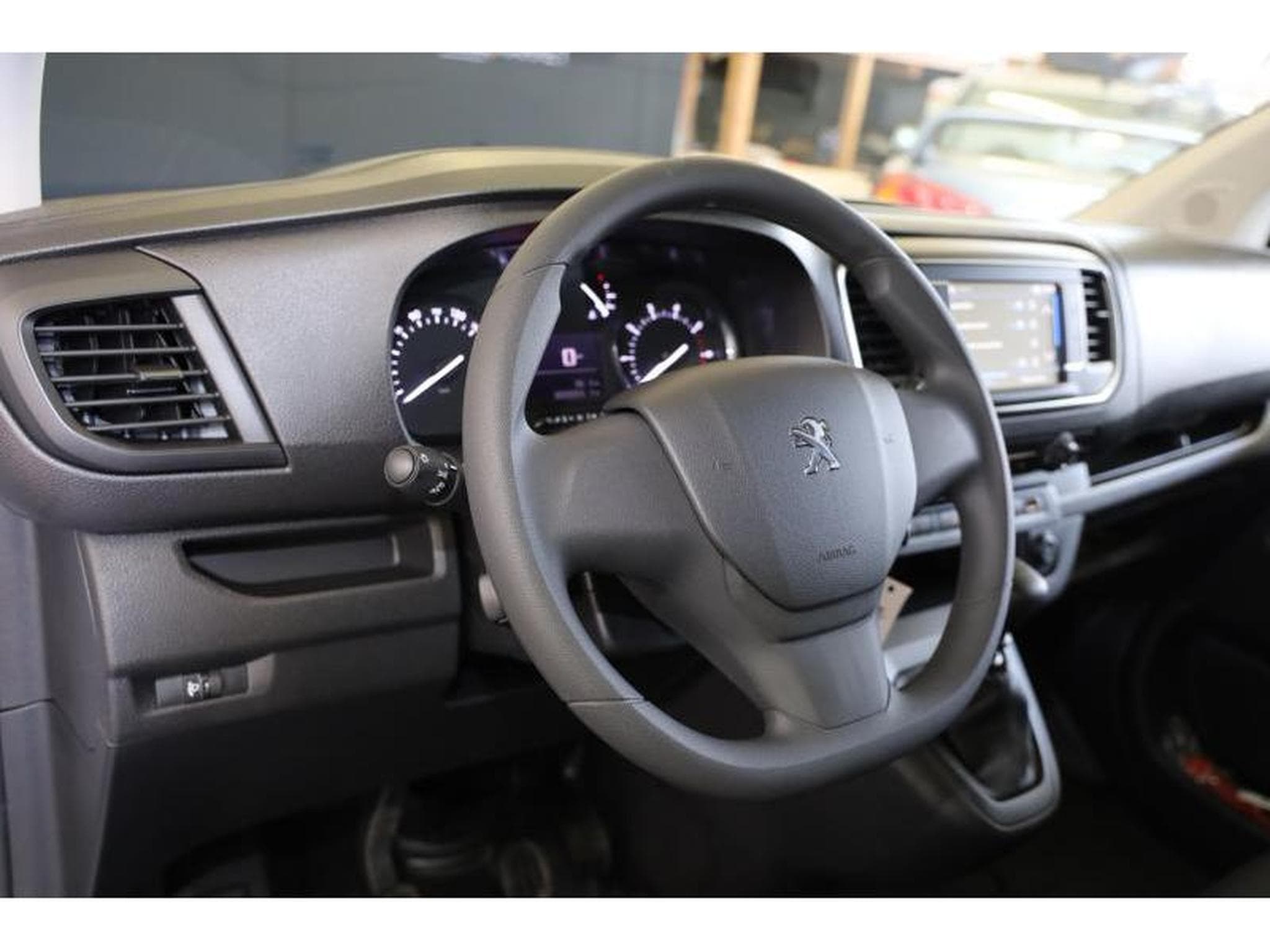 Peugeot Expert IV Premium (2024) - Photo 6