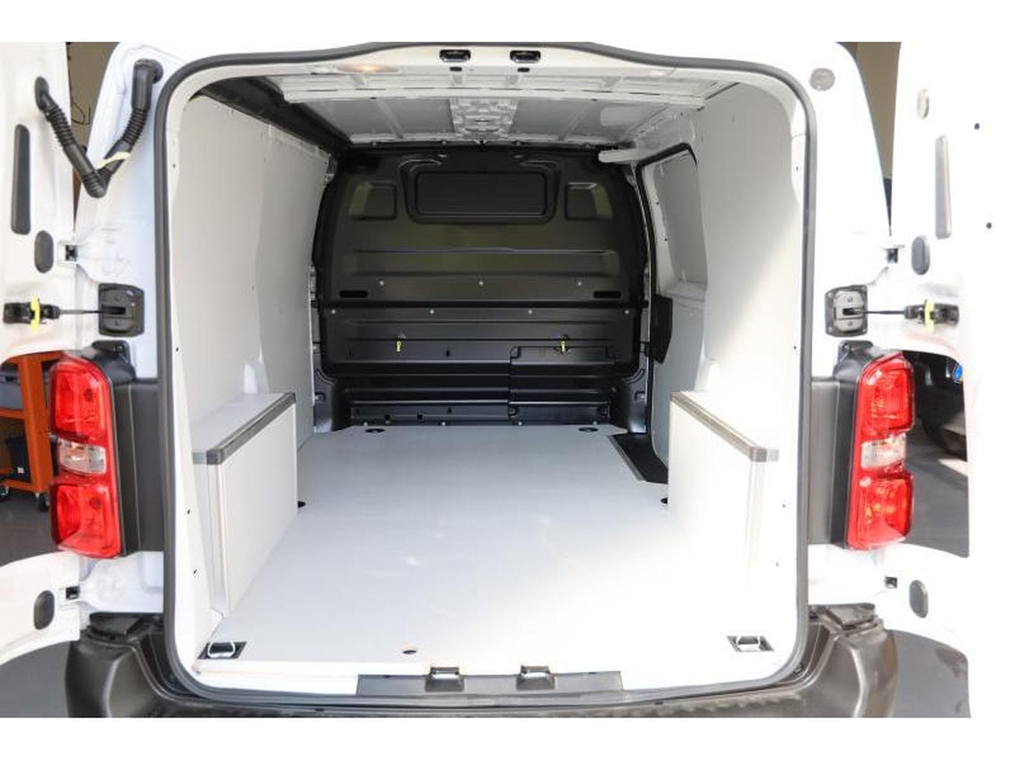 Peugeot Expert IV Premium (2024) - Photo 9