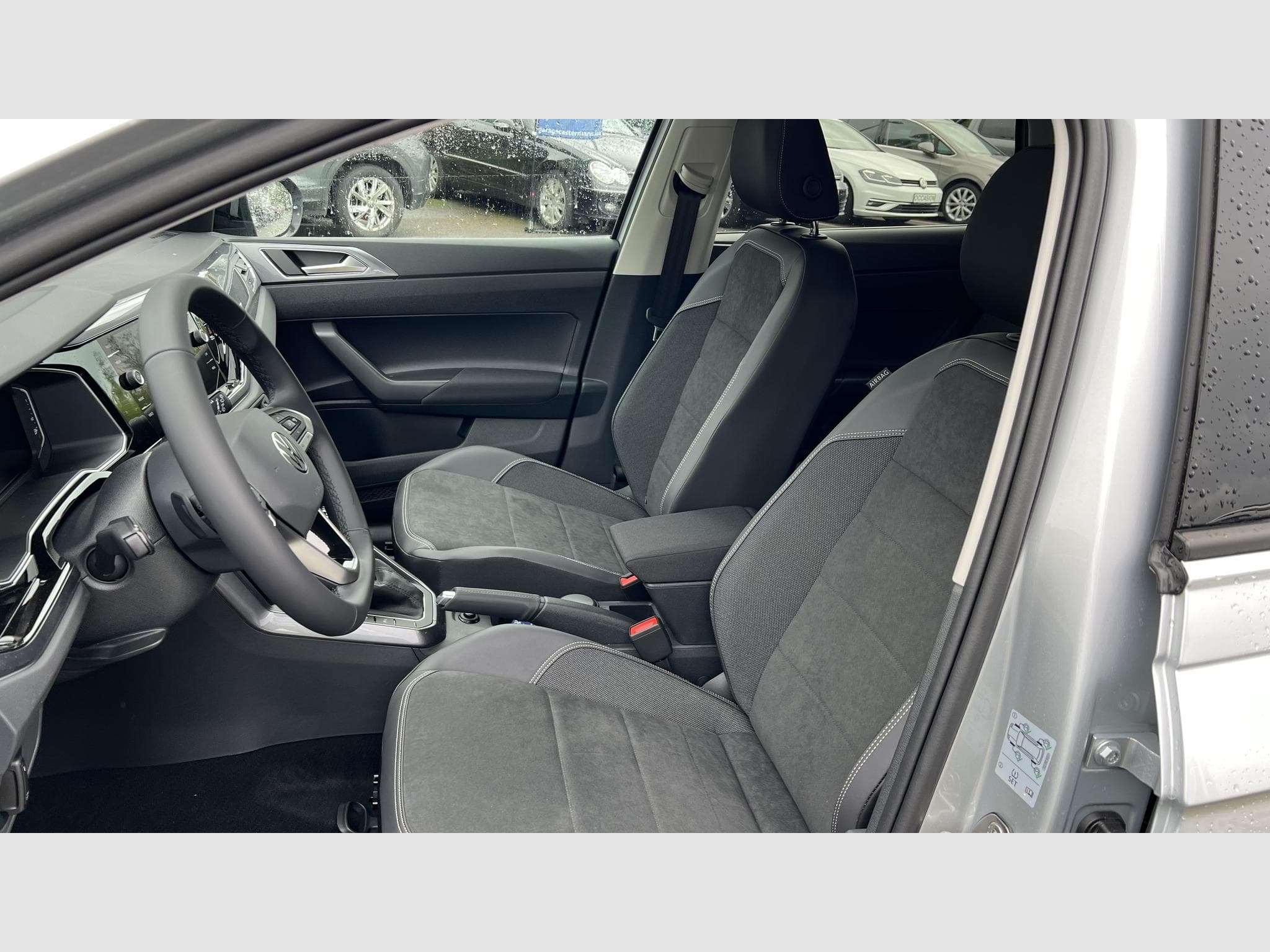 VW Taigo Taigo Style 1.5 TSI 110 kW DSG7 (2024) - Foto 6