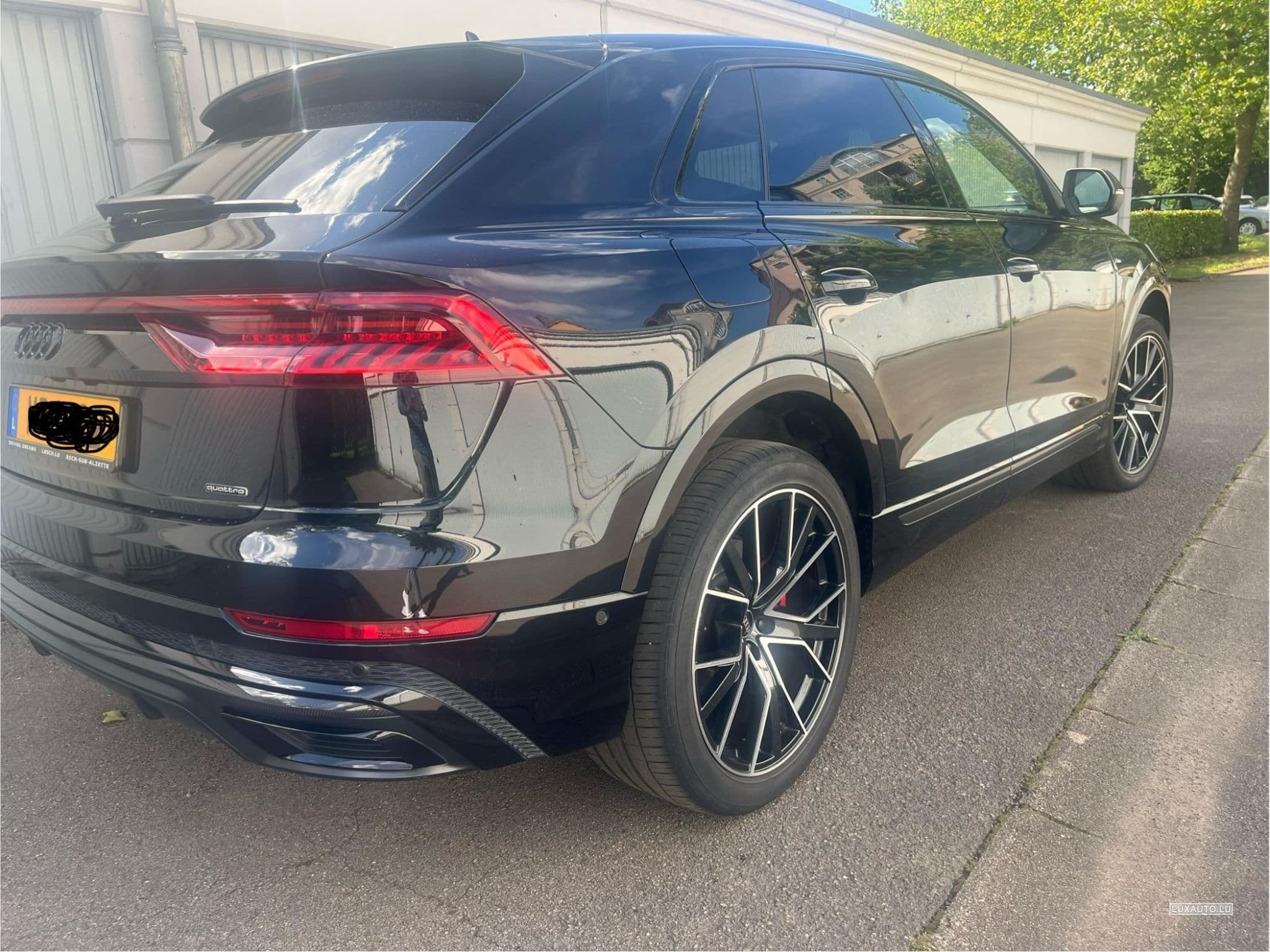 Audi Q8 S-line (2022) - Photo 1