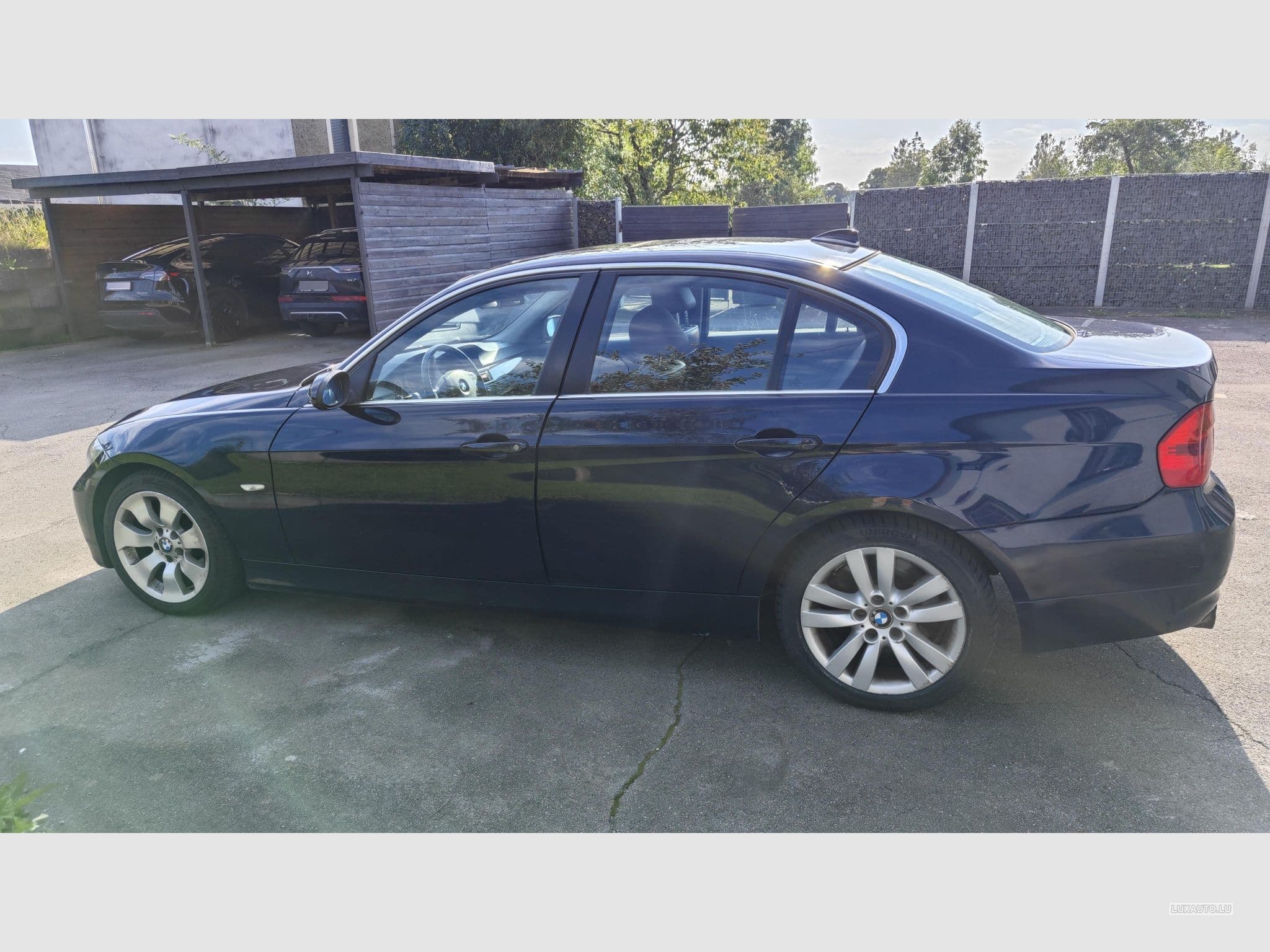 BMW 325 (2006) - Photo 1