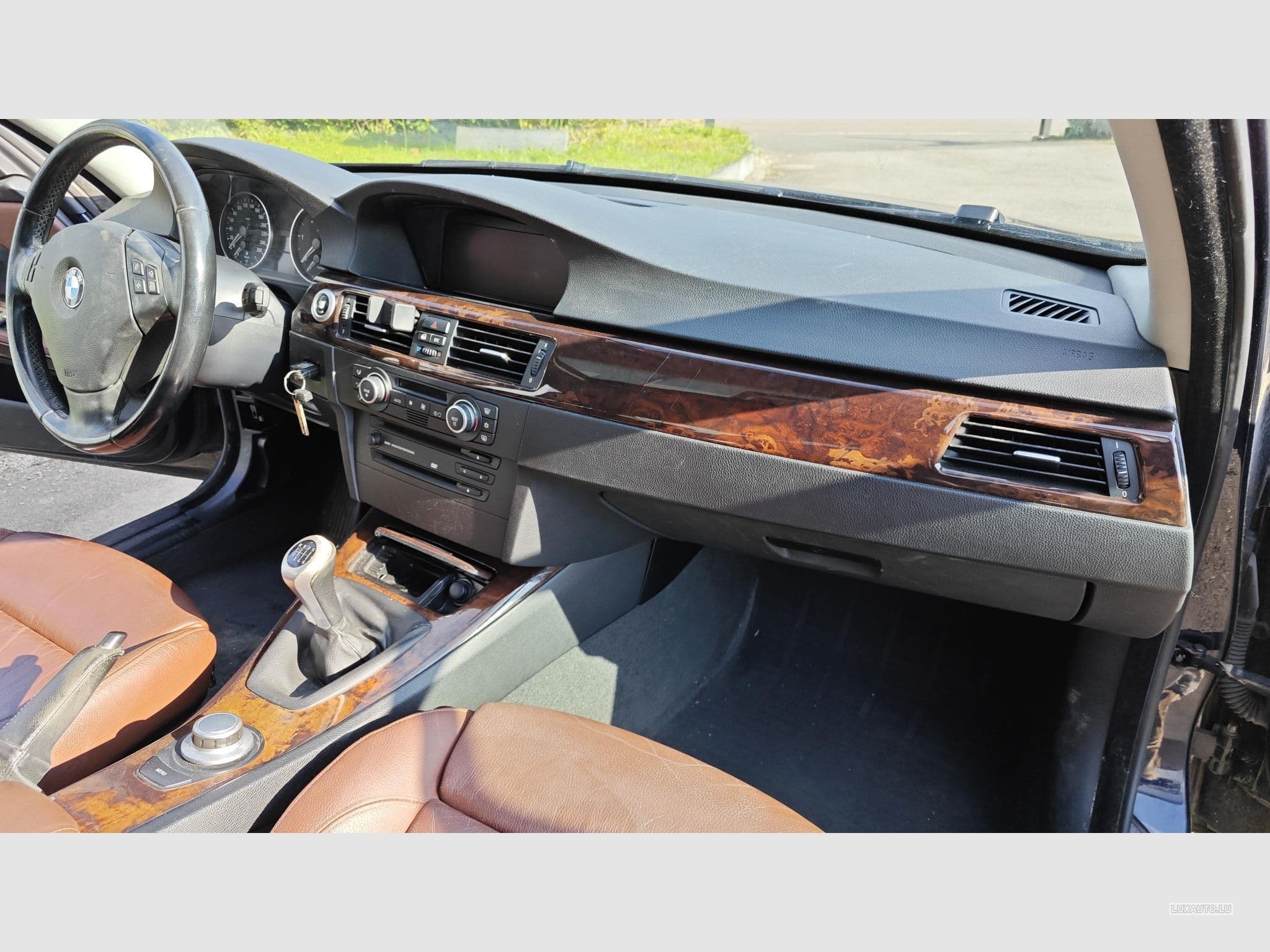 BMW 325 (2006) - Photo 10