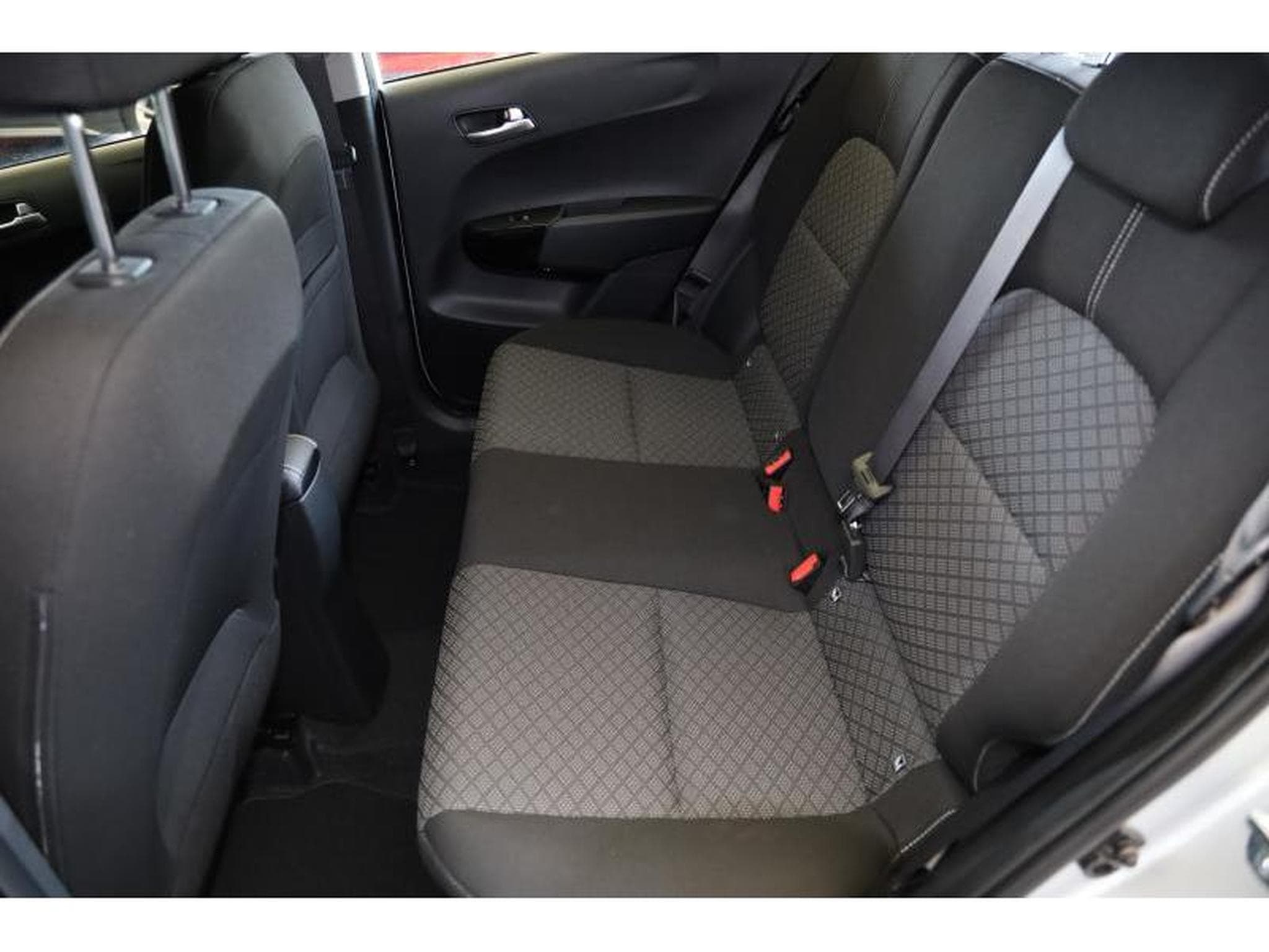 Kia Picanto Pulse (2024) - Photo 11