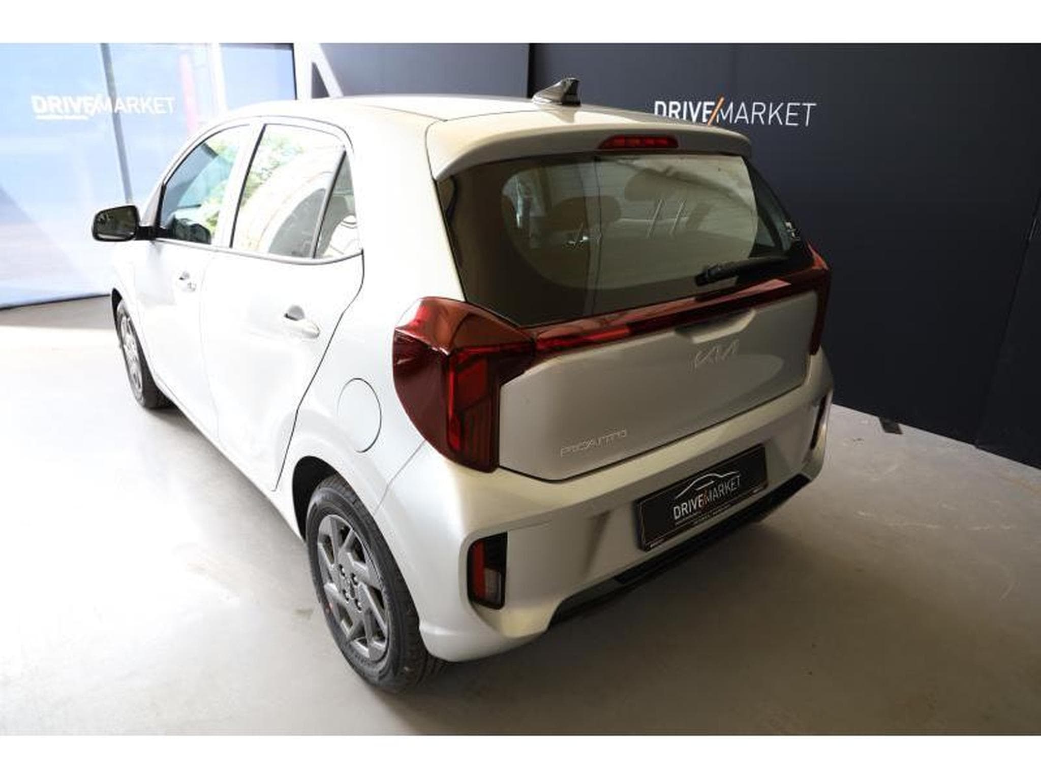 Kia Picanto Pulse (2024) - Photo 12