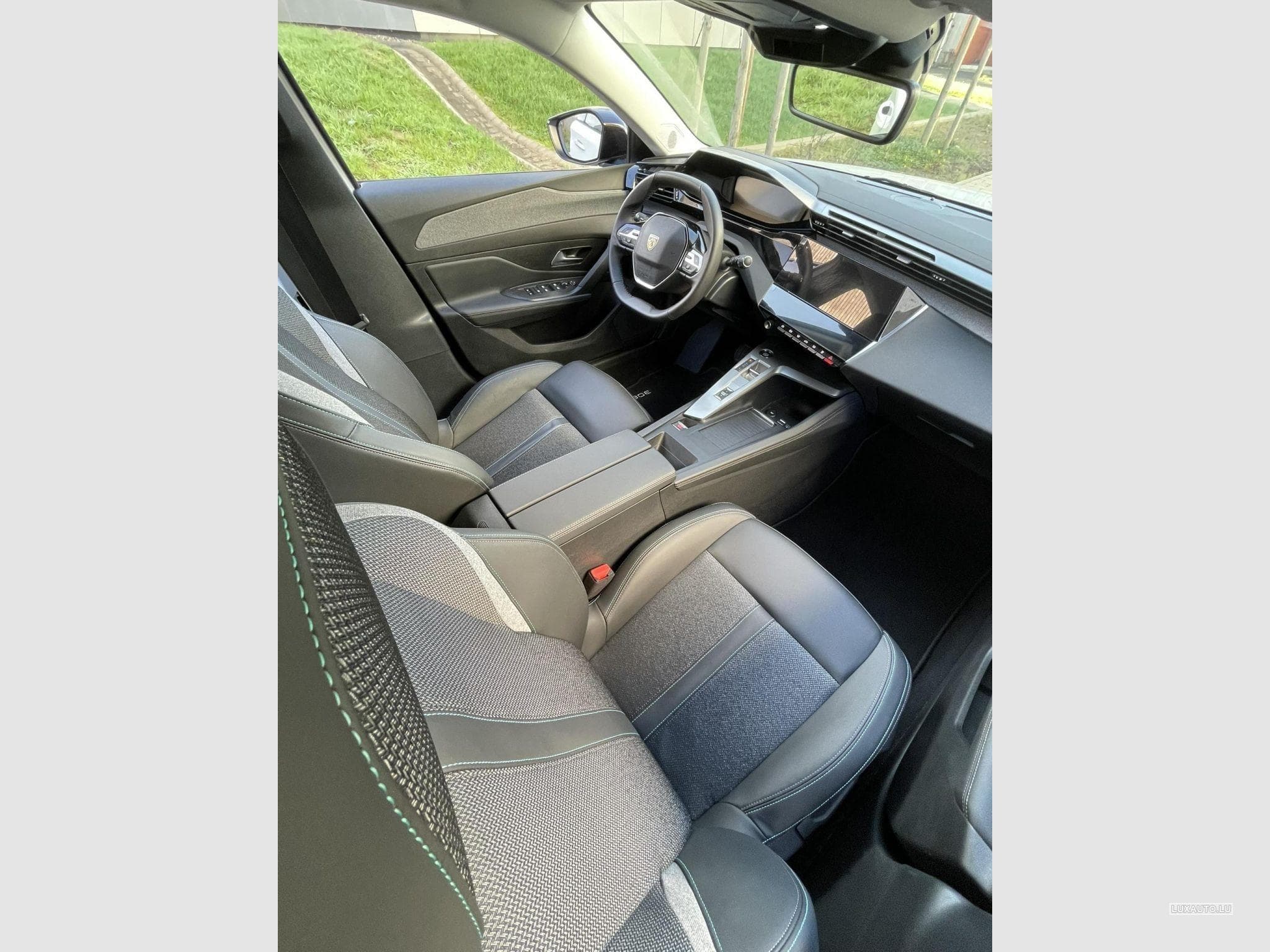 Peugeot 308 Allure (2024) - Foto 10